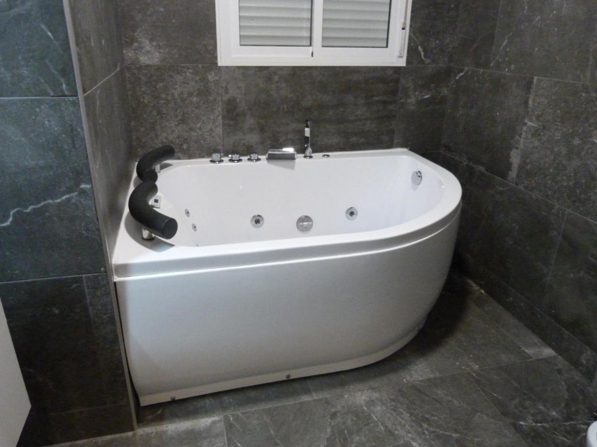 Cozy Rooms 45 Valenza Esterno foto