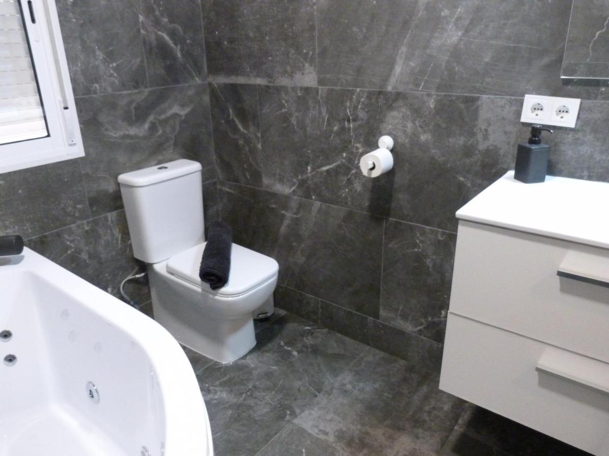 Cozy Rooms 45 Valenza Esterno foto