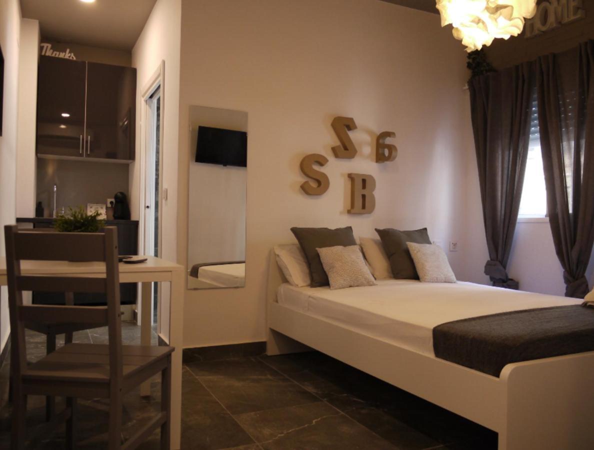 Cozy Rooms 45 Valenza Esterno foto