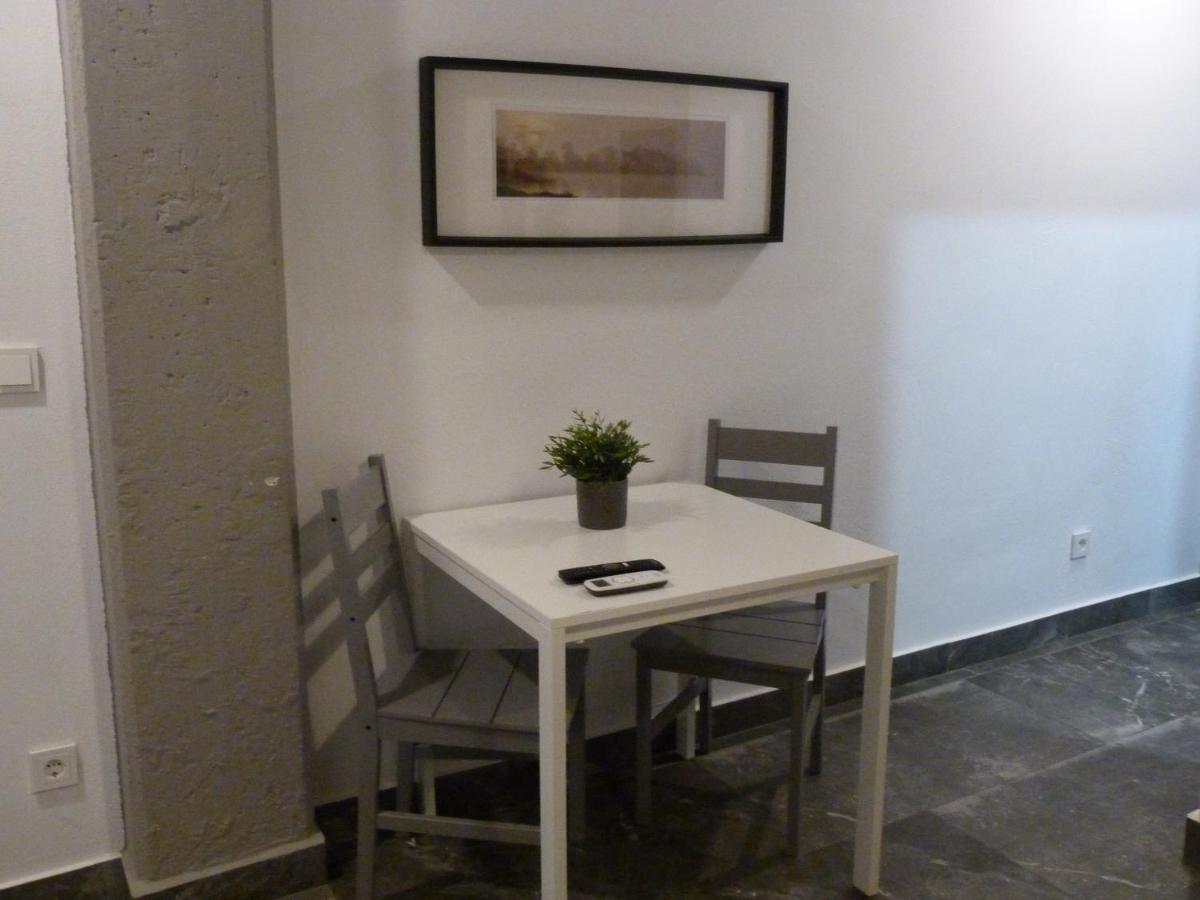 Cozy Rooms 45 Valenza Esterno foto